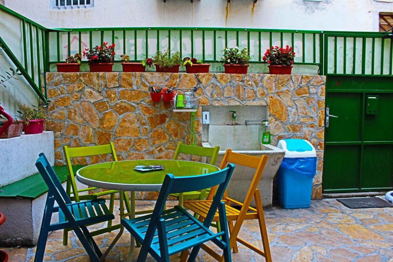 Croparadise Hostel Split Eksteriør billede