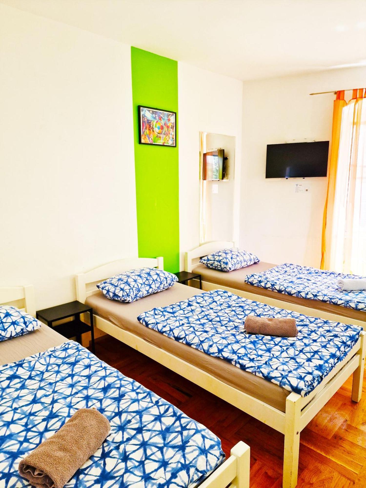 Croparadise Hostel Split Eksteriør billede