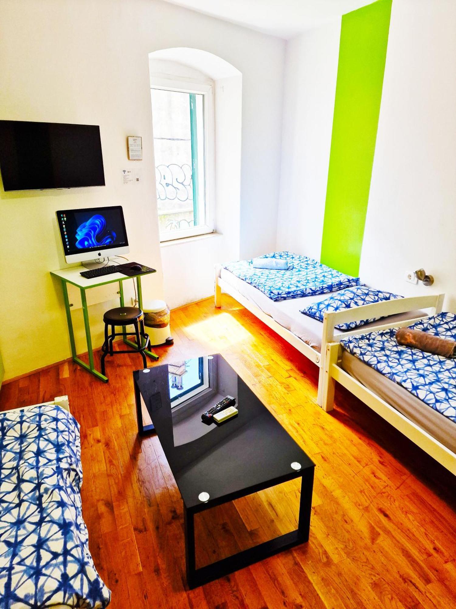 Croparadise Hostel Split Eksteriør billede
