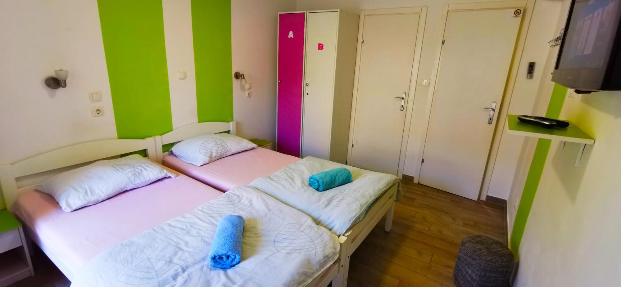 Croparadise Hostel Split Eksteriør billede